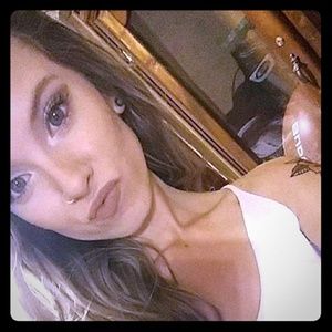 Meet your Posher, Tori